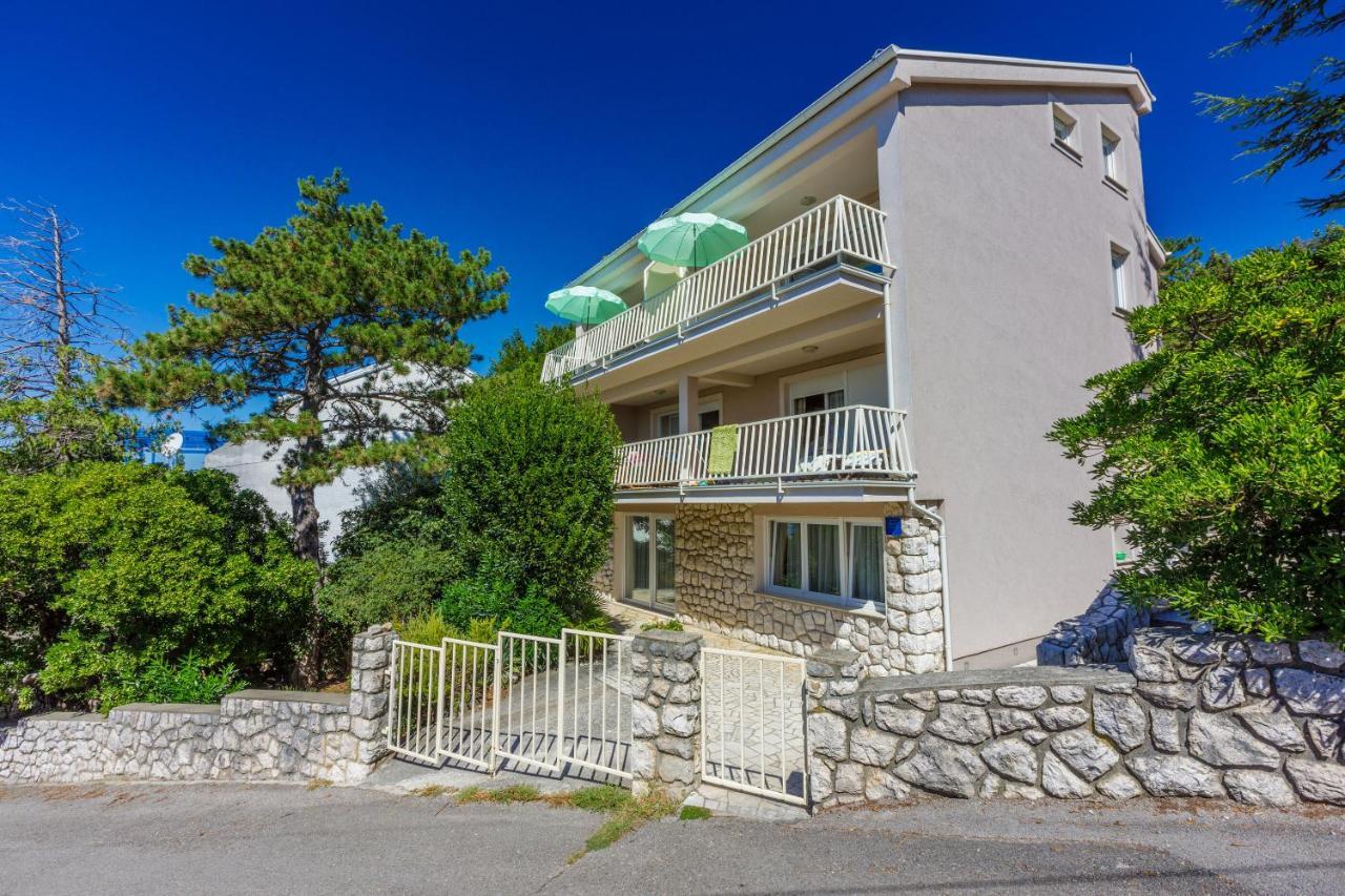 Apartments Robic Selce Exteriör bild